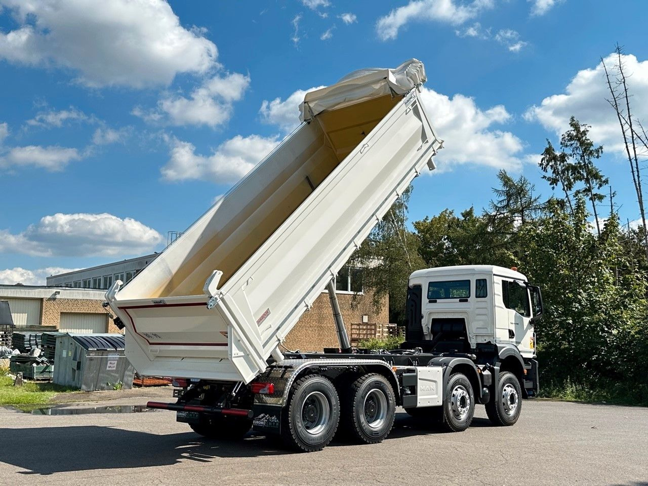 Leasing of  MAN TGS 41.440  8x4 EuromixMTP 3-Seiten-Kipper MAN TGS 41.440  8x4 EuromixMTP 3-Seiten-Kipper: picture 11