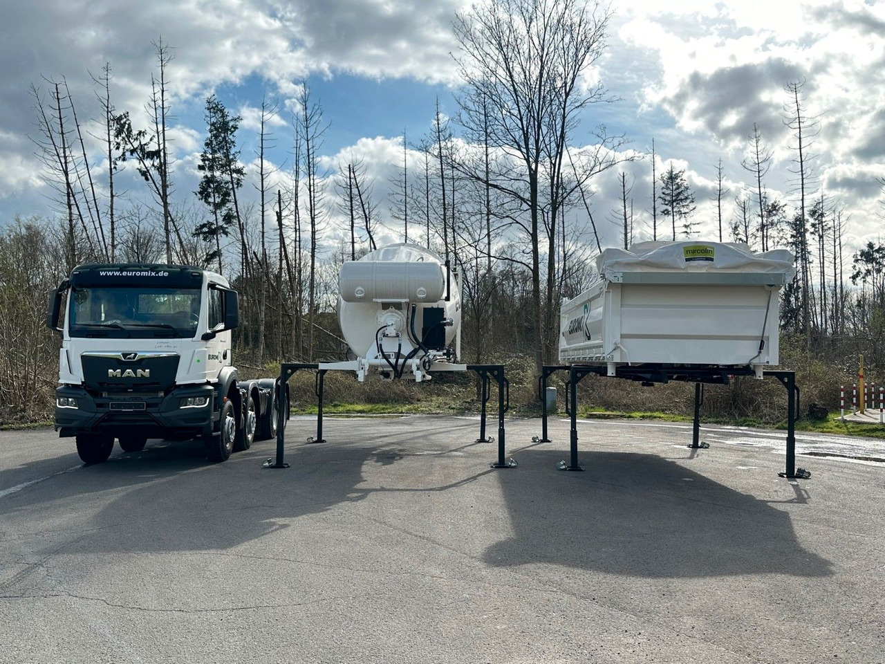 MAN TGS 41.440 8x4 WECHSELSYSTEM KIPPER+MISCHER - Tipper: picture 2 MAN TGS 41.440 8x4 WECHSELSYSTEM KIPPER+MISCHER - Tipper: picture 2