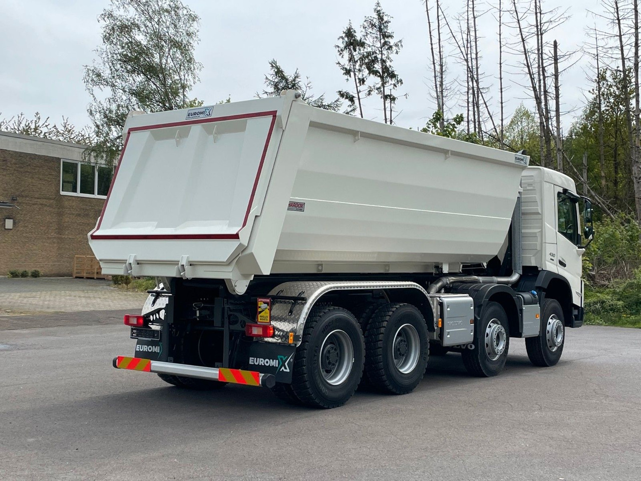 Volvo FMX 460 8x4 EuromixMTP EMK 20m³ Mulden Kipper - Tipper: picture 5 Volvo FMX 460 8x4 EuromixMTP EMK 20m³ Mulden Kipper - Tipper: picture 5