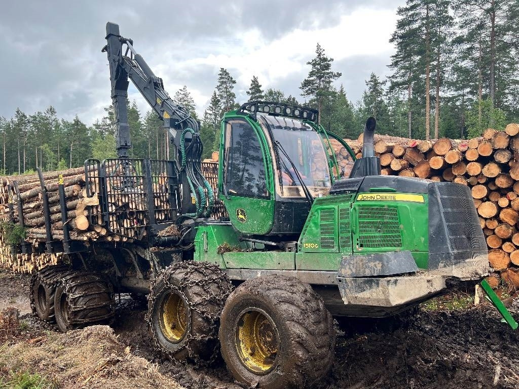 John Deere 1510 G - Forwarder: picture 3 John Deere 1510 G - Forwarder: picture 3