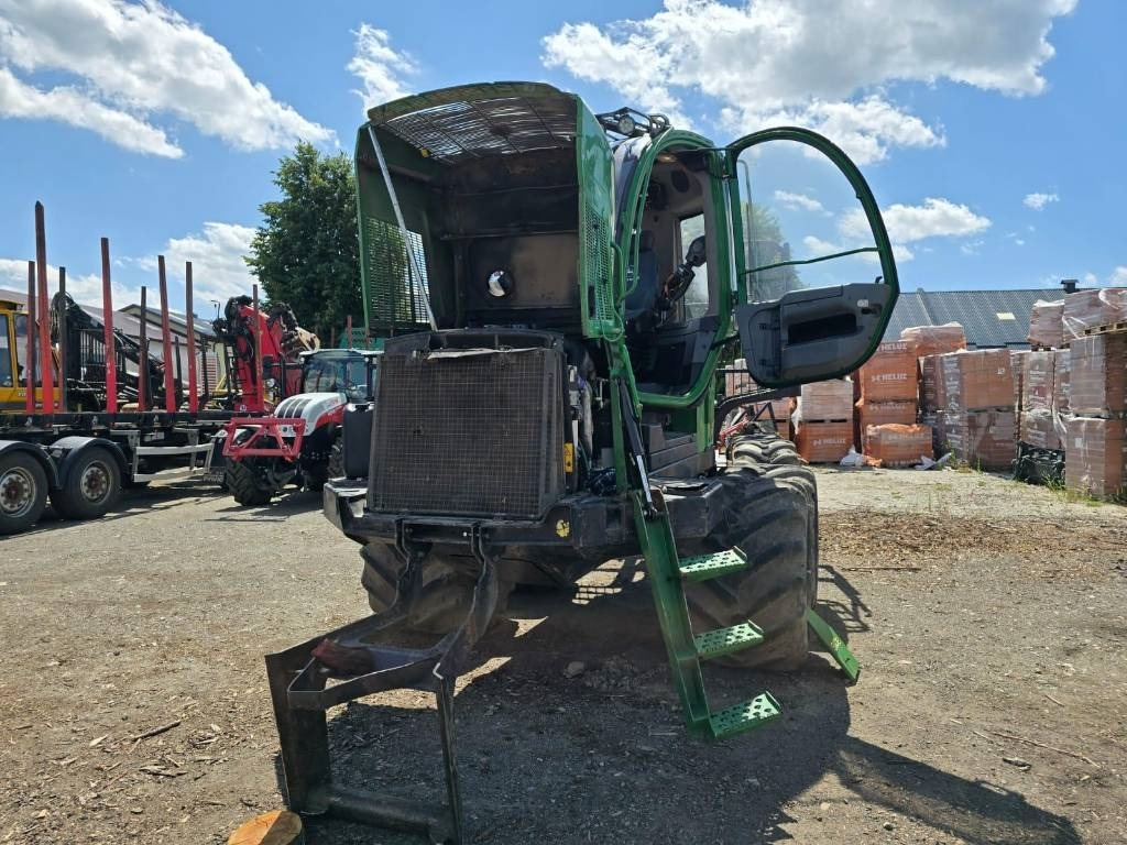 John Deere 810 E - Forwarder: picture 5 John Deere 810 E - Forwarder: picture 5