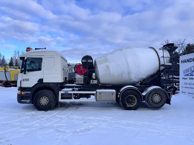 Scania P380 6x2*4, Mixer LIEBHERR 7m3 + 9m Half-pipe, 2007 - Concrete mixer truck: picture 4 Scania P380 6x2*4, Mixer LIEBHERR 7m3 + 9m Half-pipe, 2007 - Concrete mixer truck: picture 4