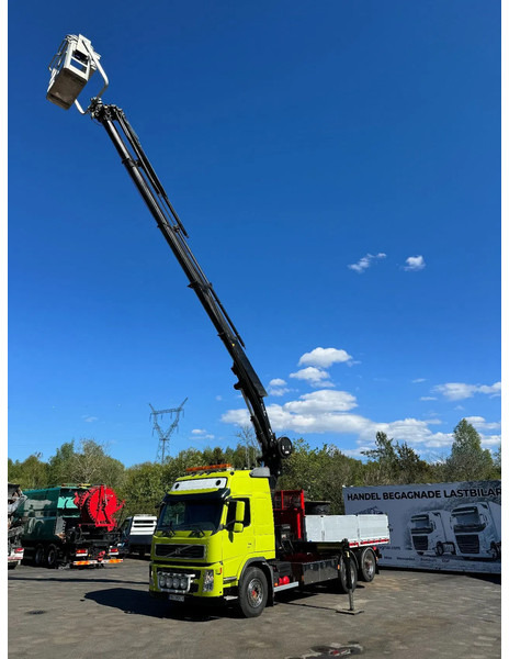 Volvo 6x2, Skylift-truck with Tipper & Bucket, 2009 - Truck, Crane truck: picture 1 Volvo 6x2, Skylift-truck with Tipper & Bucket, 2009 - Truck, Crane truck: picture 1