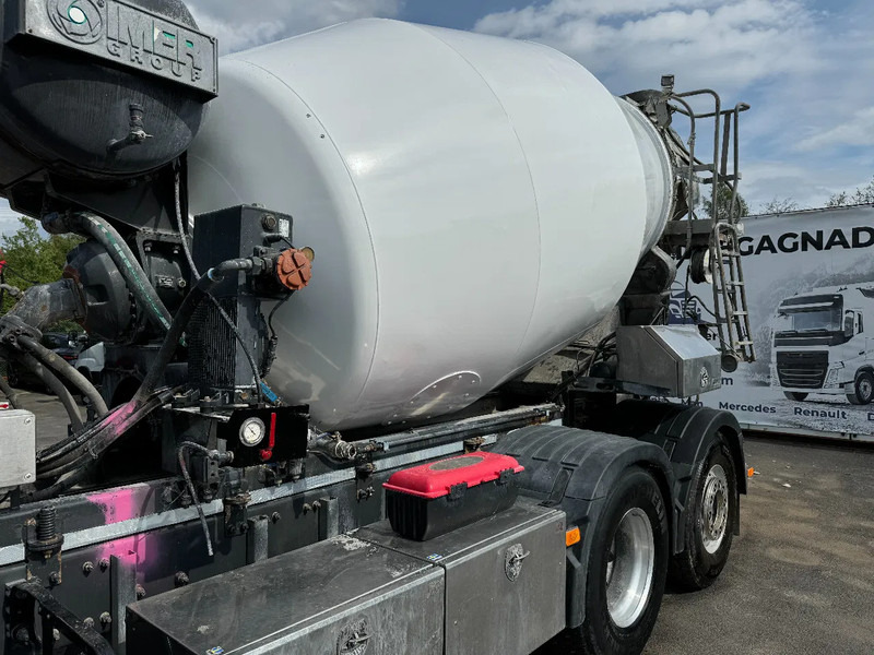Volvo FMX 370 6x2*4, Mixer + Hydraulic-slide, 2015 - Concrete mixer truck: picture 4 Volvo FMX 370 6x2*4, Mixer + Hydraulic-slide, 2015 - Concrete mixer truck: picture 4