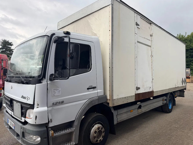 Mercedes-Benz Atego 1218 **MANUAL GEARBOX-STEEL SUSPENSION** - Box truck: picture 1 Mercedes-Benz Atego 1218 **MANUAL GEARBOX-STEEL SUSPENSION** - Box truck: picture 1