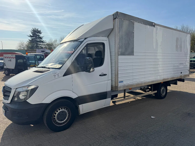 Mercedes-Benz Sprinter 313 **BOX 4.94L-MANUAL GEARBOX** - Box van: picture 3 Mercedes-Benz Sprinter 313 **BOX 4.94L-MANUAL GEARBOX** - Box van: picture 3