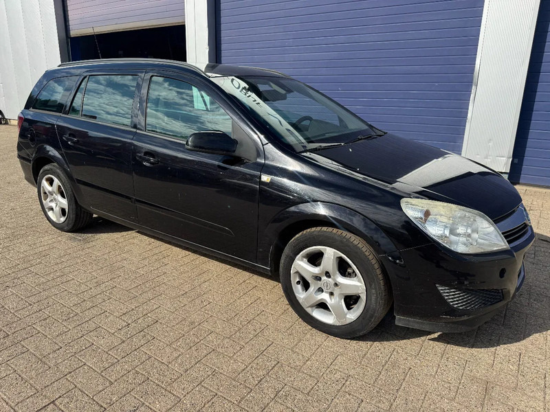 Opel Astra **1700CDTI-AIRCO-EURO 4** - Car: picture 1 Opel Astra **1700CDTI-AIRCO-EURO 4** - Car: picture 1