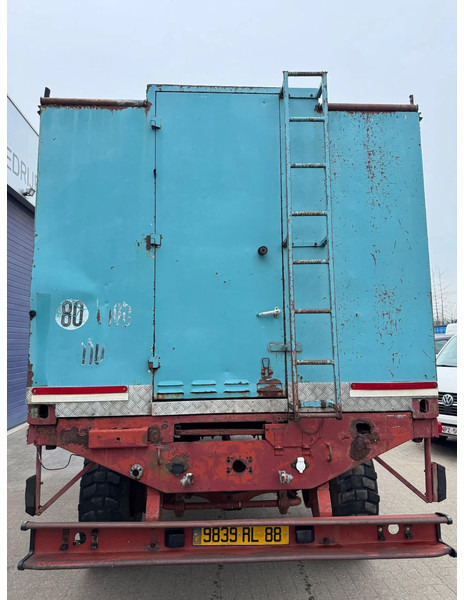 Renault Midliner 95-130 4X4 + WINCH - TREUILLE - Box truck: picture 5 Renault Midliner 95-130 4X4 + WINCH - TREUILLE - Box truck: picture 5