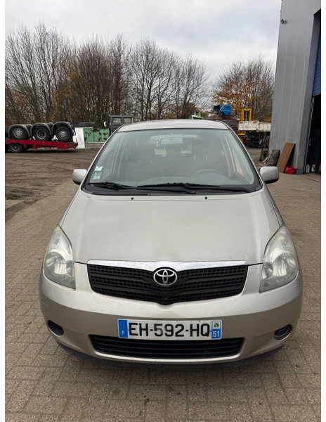 Toyota Corolla Verso **D4D-AIRCO** - Car: picture 2 Toyota Corolla Verso **D4D-AIRCO** - Car: picture 2