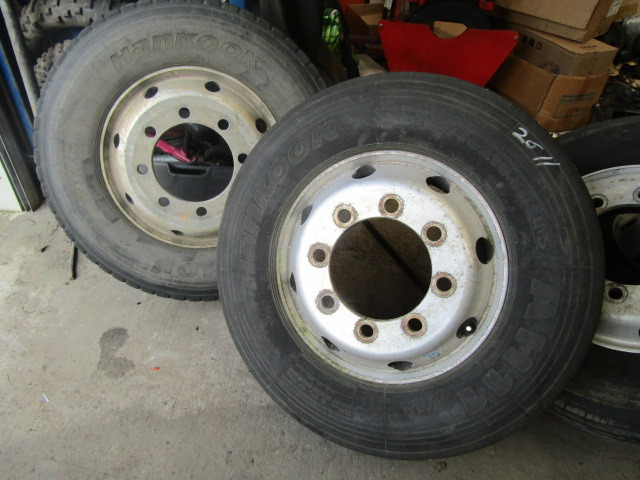 ALCOA ALLOYS (2) 19.5 8 STUD TYRES OUTDATED - Tire for Truck: picture 2 ALCOA ALLOYS (2) 19.5 8 STUD TYRES OUTDATED - Tire for Truck: picture 2