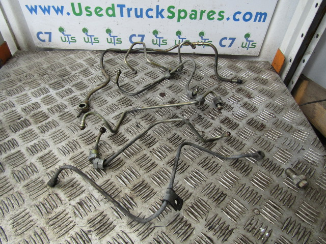 MITSUBISHI CANTER INJECTOR / FUEL PIPE (SET OF 7) - Fuel processing/ Fuel delivery for Truck: picture 1 MITSUBISHI CANTER INJECTOR / FUEL PIPE (SET OF 7) - Fuel processing/ Fuel delivery for Truck: picture 1