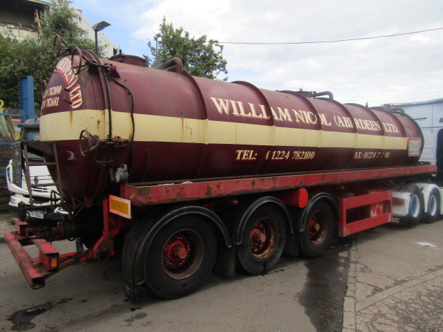 Tank semi-trailer VACUUM TANKER TRAILER TRI AXLE 1996 STEEL TANK FITTED WITH 3CYL PERKINS DONKEY ENGINE: picture 8 Tank semi-trailer VACUUM TANKER TRAILER TRI AXLE 1996 STEEL TANK FITTED WITH 3CYL PERKINS DONKEY ENGINE: picture 8