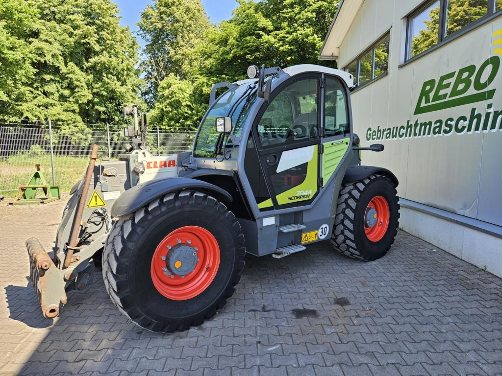 CLAAS Scorpion 7044 Varipower - Loader: picture 1 CLAAS Scorpion 7044 Varipower - Loader: picture 1