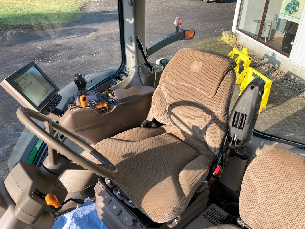 John Deere 7310R - Farm tractor: picture 5 John Deere 7310R - Farm tractor: picture 5