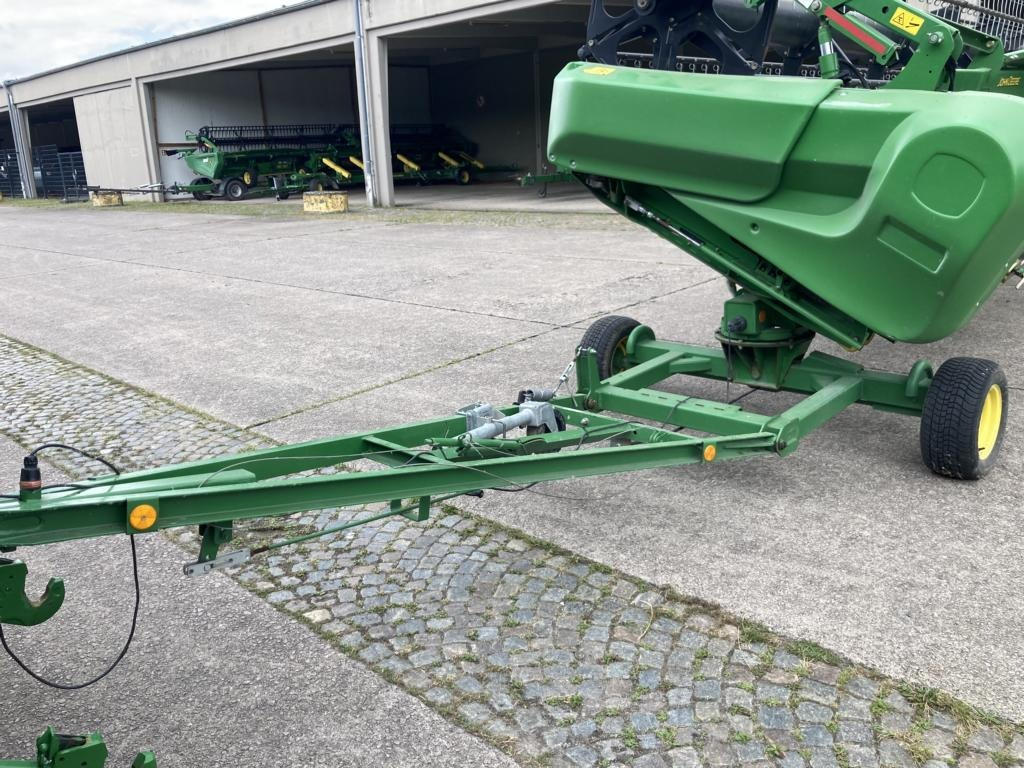 John Deere SCHNEIDWERK 630X - Combine harvester: picture 2 John Deere SCHNEIDWERK 630X - Combine harvester: picture 2