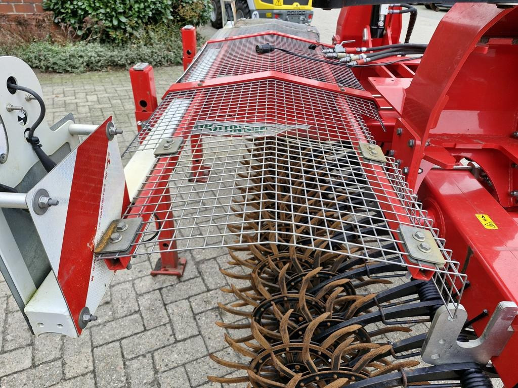 Pöttinger ROTOCARE V 6600 - Soil tillage equipment: picture 4 Pöttinger ROTOCARE V 6600 - Soil tillage equipment: picture 4