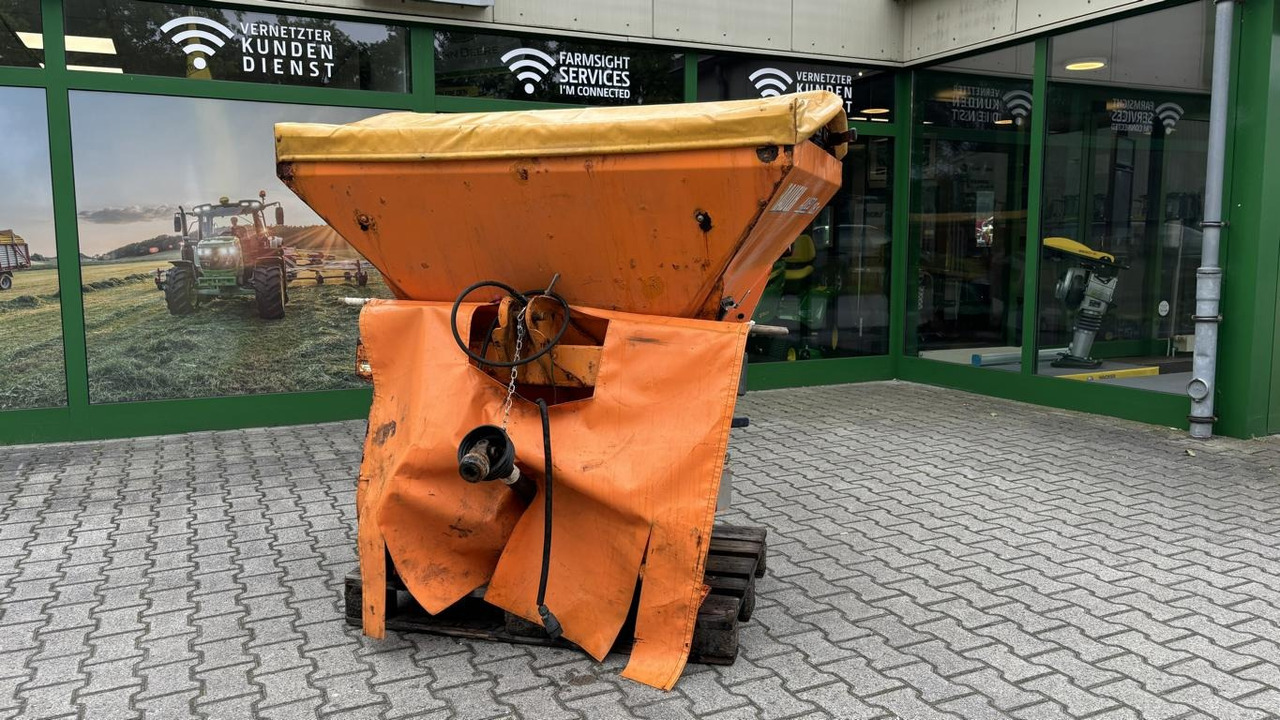 Rauch AXEO 18.1 H - Sand/ Salt spreader: picture 1 Rauch AXEO 18.1 H - Sand/ Salt spreader: picture 1