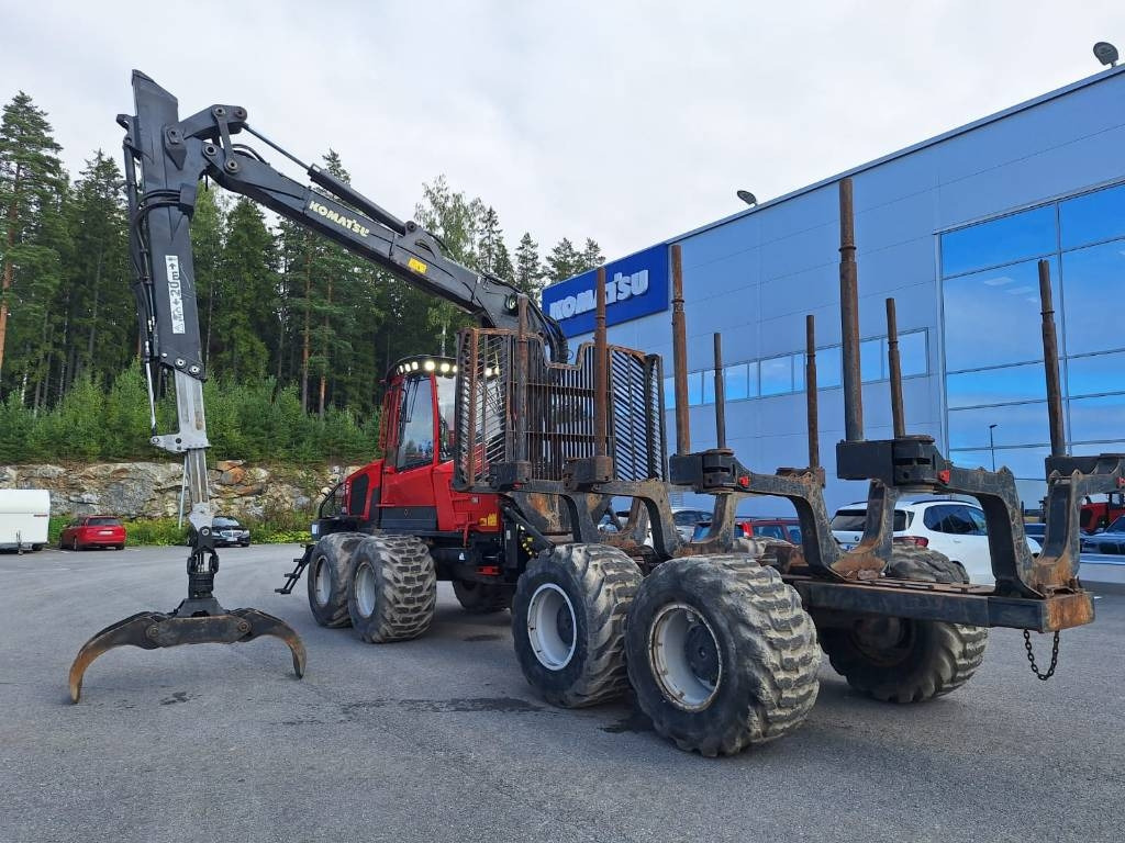 Komatsu 875 - Forwarder: picture 3 Komatsu 875 - Forwarder: picture 3