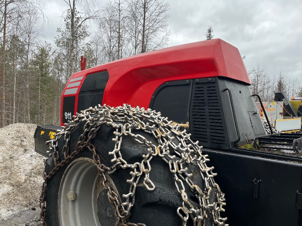 Komatsu 911 - Forestry harvester: picture 4 Komatsu 911 - Forestry harvester: picture 4