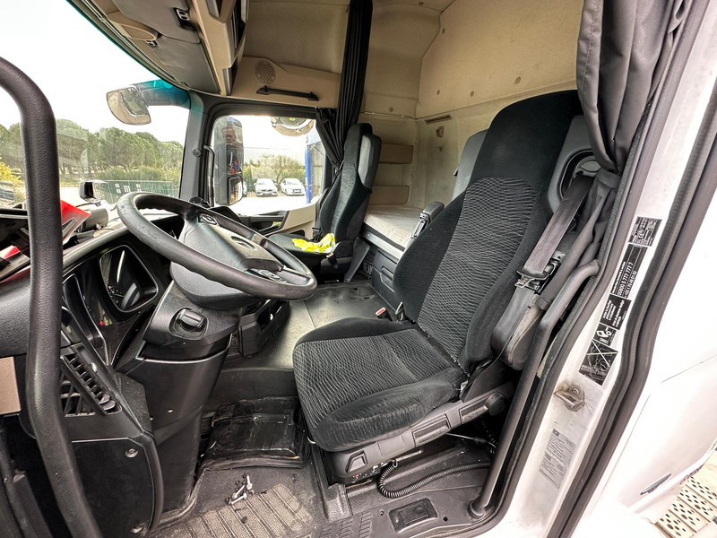 Mercedes-Benz Actros - Tractor unit: picture 5 Mercedes-Benz Actros - Tractor unit: picture 5