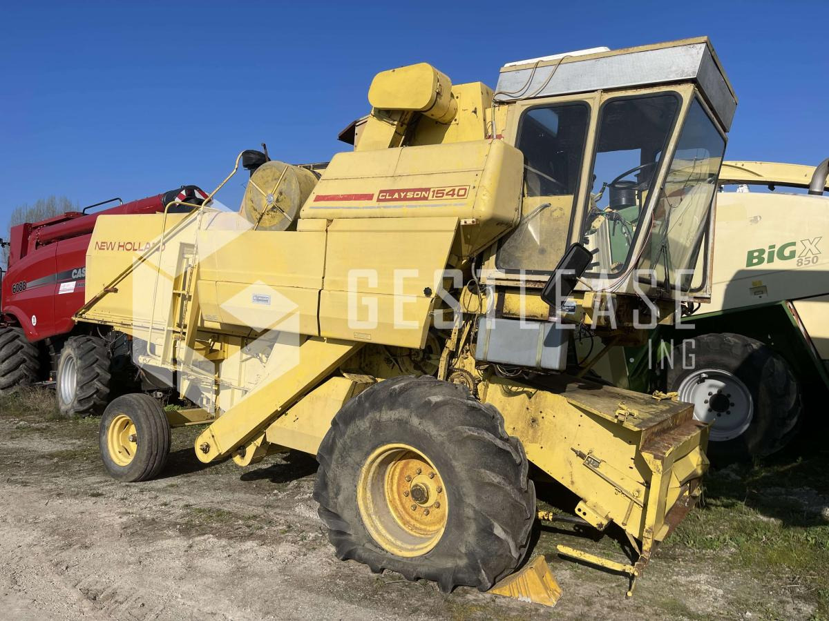 New Holland CLAYSON 1540 - Combine harvester: picture 1 New Holland CLAYSON 1540 - Combine harvester: picture 1