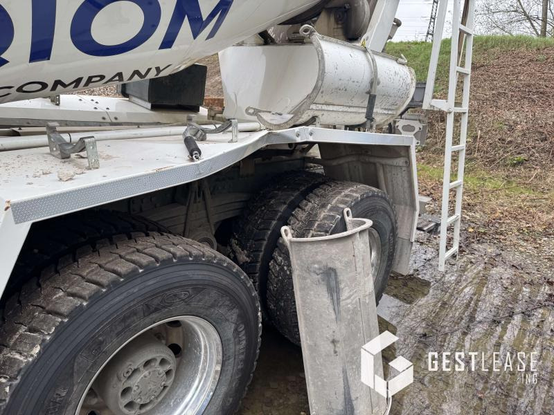 Concrete mixer truck Renault C480: picture 7