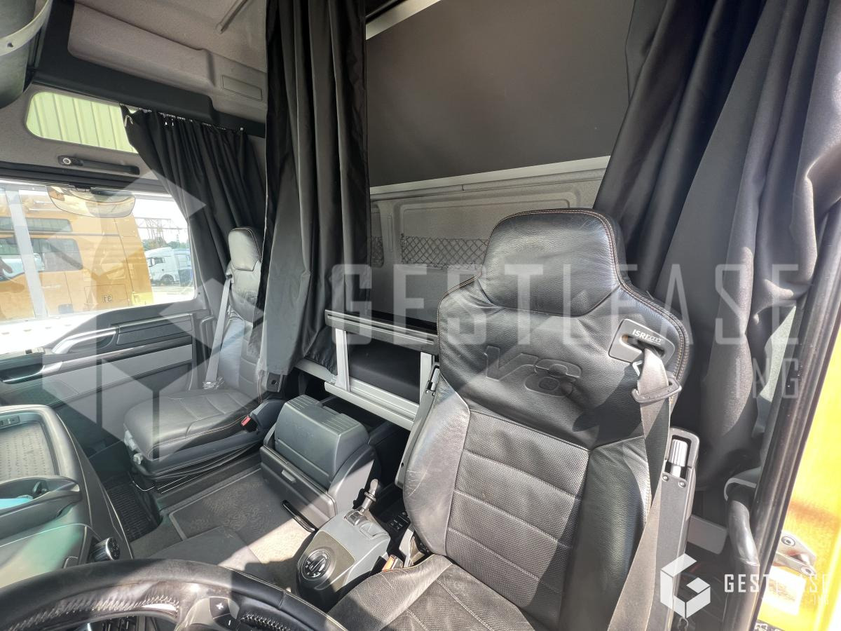 Tractor unit MAN TGX 18.680: picture 10