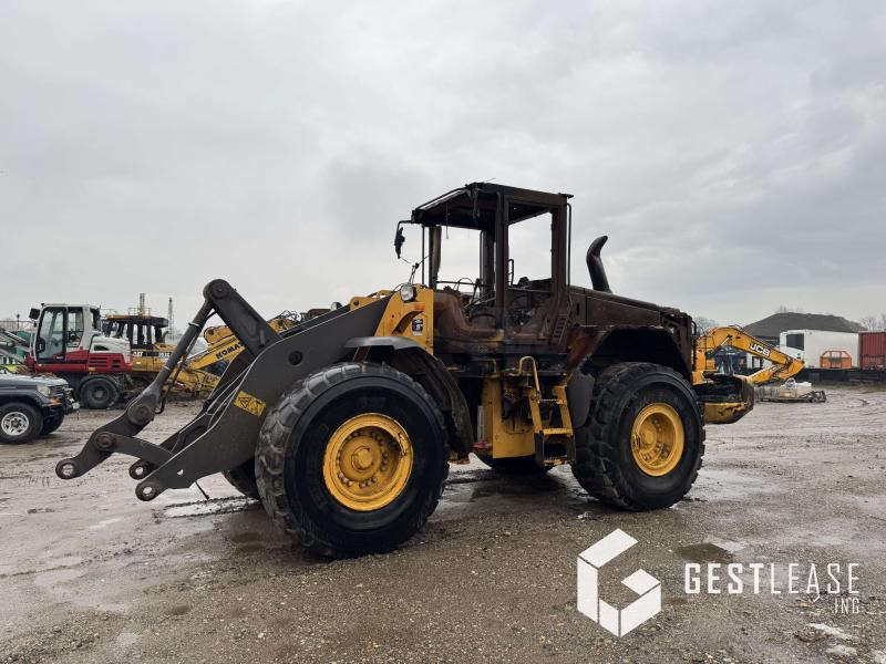 Volvo L 120 F - Wheel loader: picture 1 Volvo L 120 F - Wheel loader: picture 1
