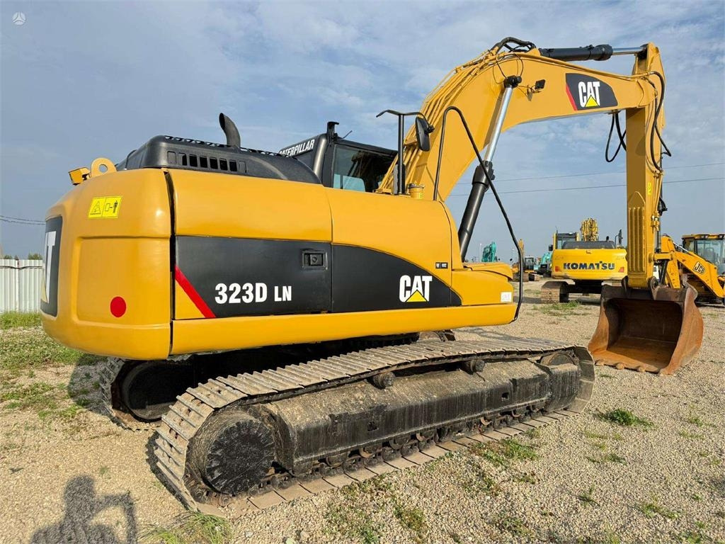 CAT 323 D - Crawler excavator: picture 5 CAT 323 D - Crawler excavator: picture 5