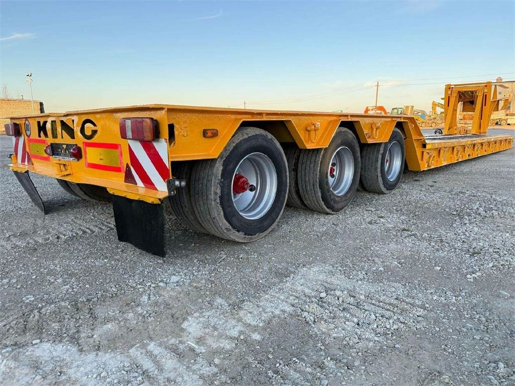 King GTL 83/34 lowbed - Semi-trailer: picture 4 King GTL 83/34 lowbed - Semi-trailer: picture 4