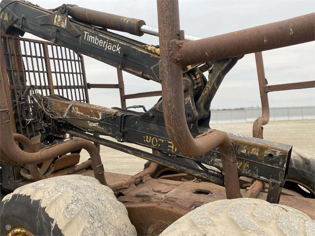 Forwarder Timberjack 1010 DALIMIS FOR SPARE PARTS: picture 8 Forwarder Timberjack 1010 DALIMIS FOR SPARE PARTS: picture 8