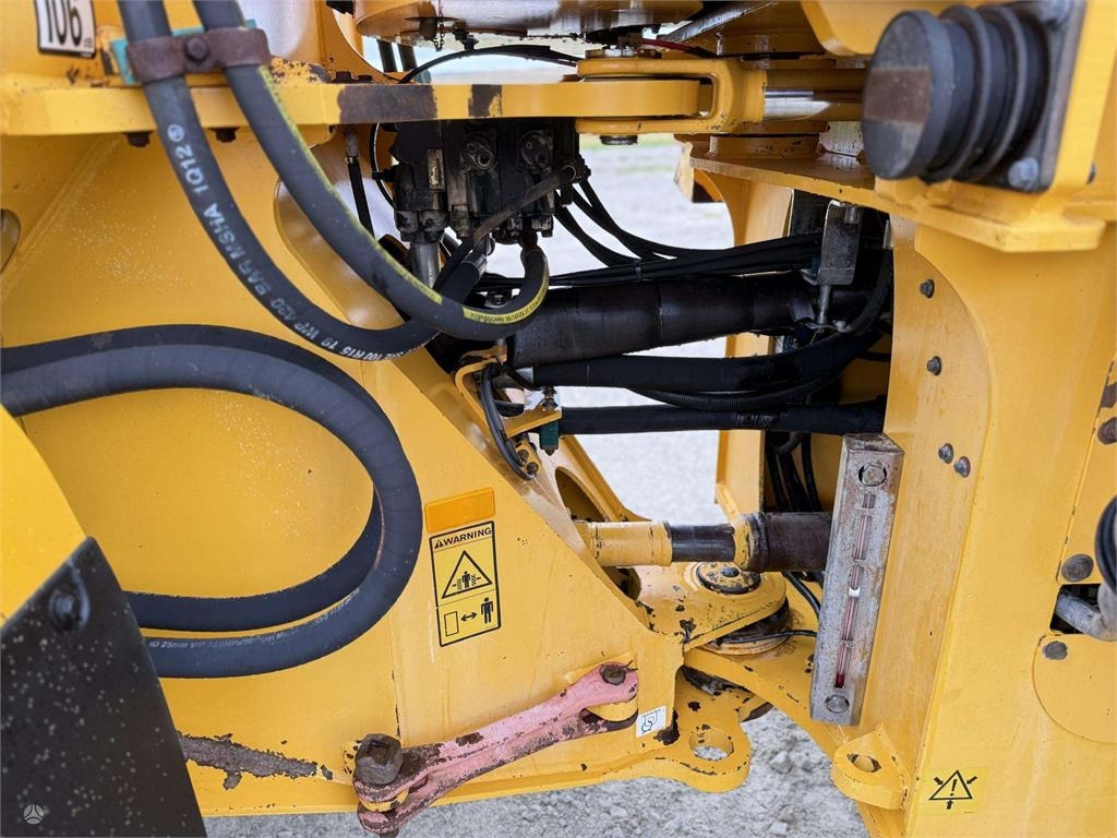 Wheel loader Volvo L 120 F , 4rd line , coupler: picture 13