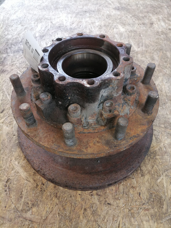 MAN Rear axel hub 81357013155 - Wheel hub for Truck: picture 3 MAN Rear axel hub 81357013155 - Wheel hub for Truck: picture 3