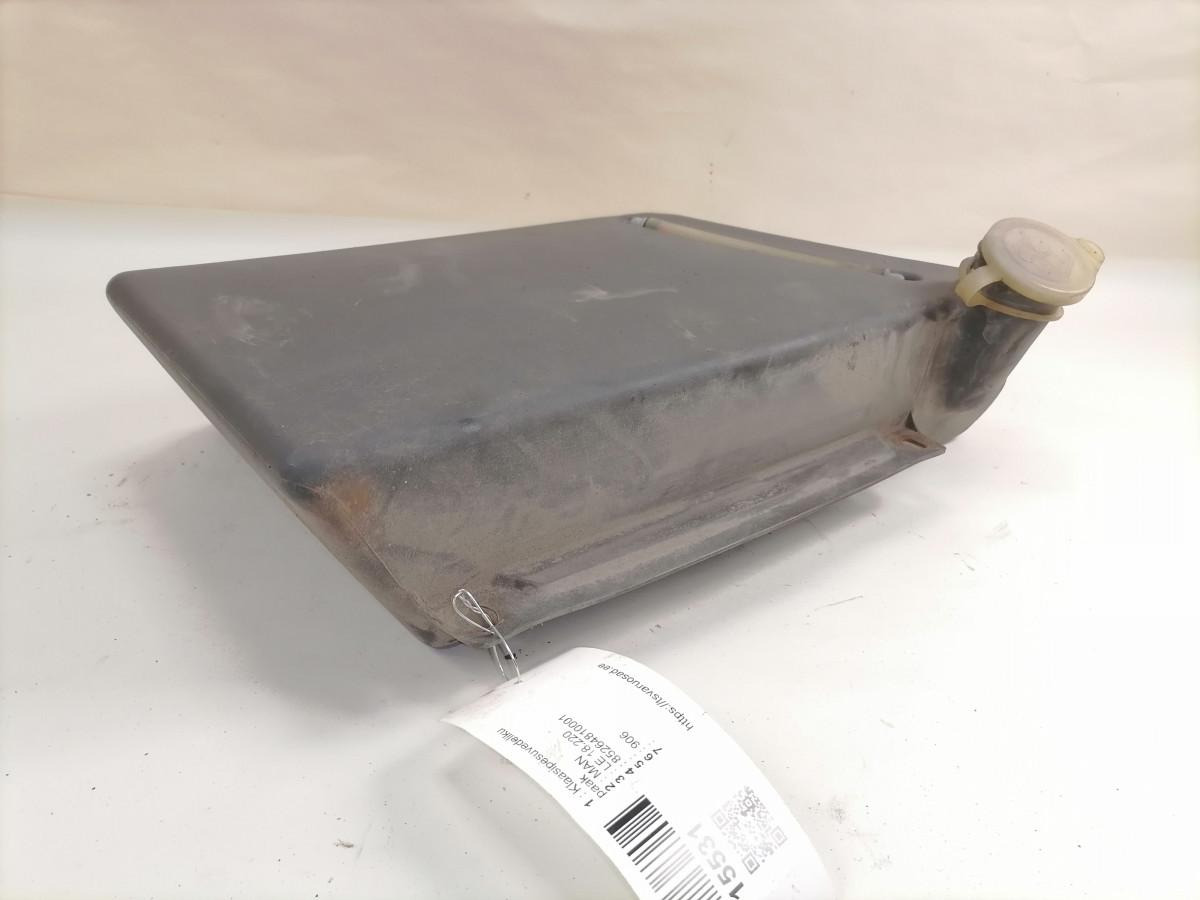 MAN Windscreen washer fluid tank 85264810001 - Wiper for Truck: picture 2 MAN Windscreen washer fluid tank 85264810001 - Wiper for Truck: picture 2
