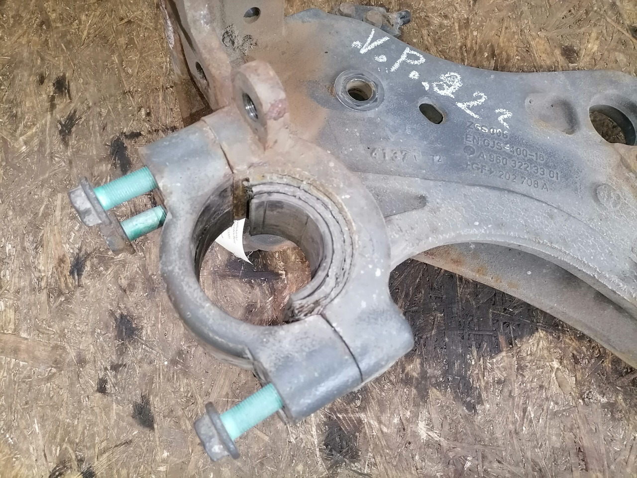 Mercedes-Benz Leaf spring bracket A9603223301 - Suspension for Truck: picture 2 Mercedes-Benz Leaf spring bracket A9603223301 - Suspension for Truck: picture 2