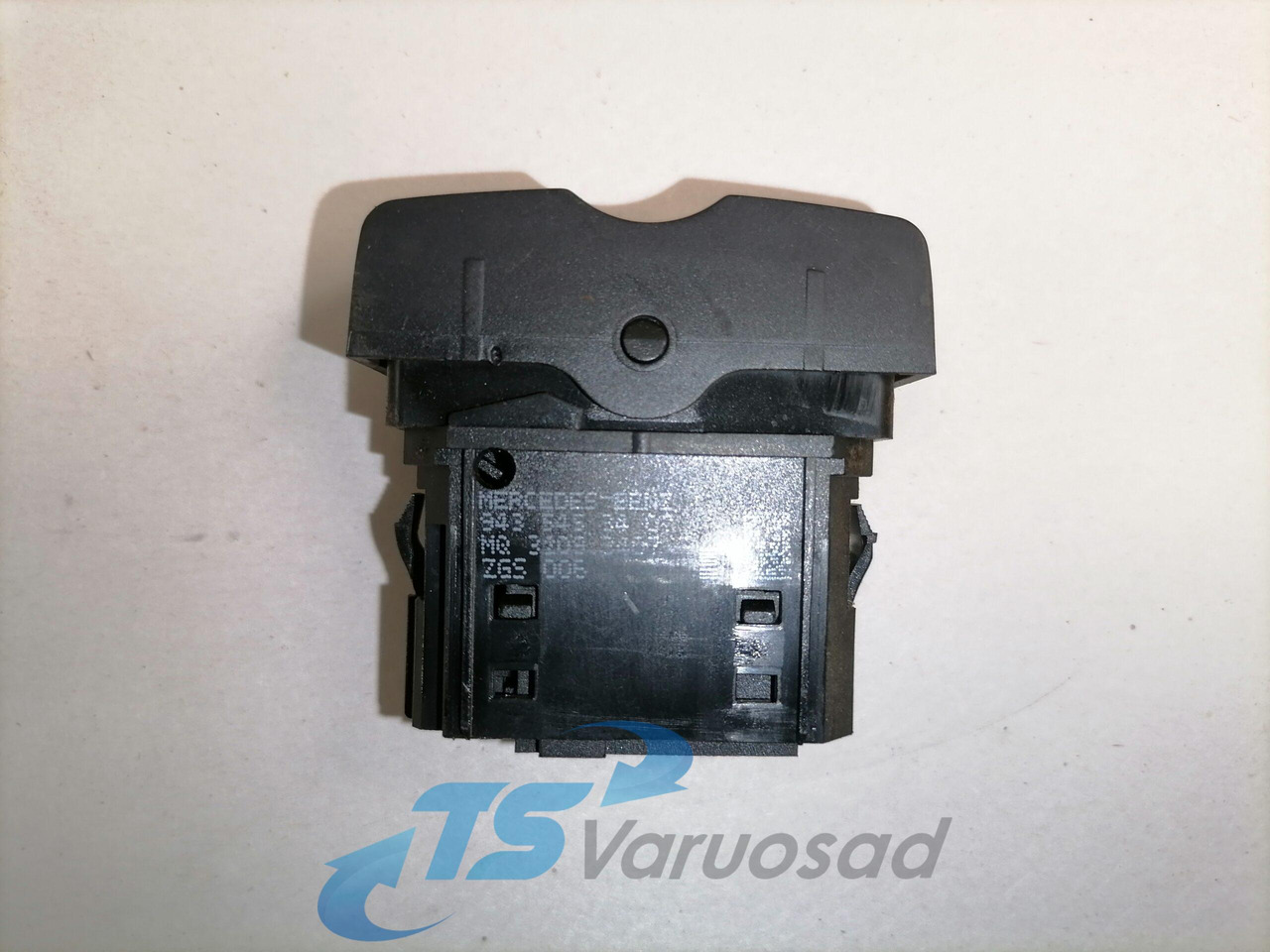 Mercedes-Benz Lüliti 9435453407 - Cab for Truck: picture 2 Mercedes-Benz Lüliti 9435453407 - Cab for Truck: picture 2