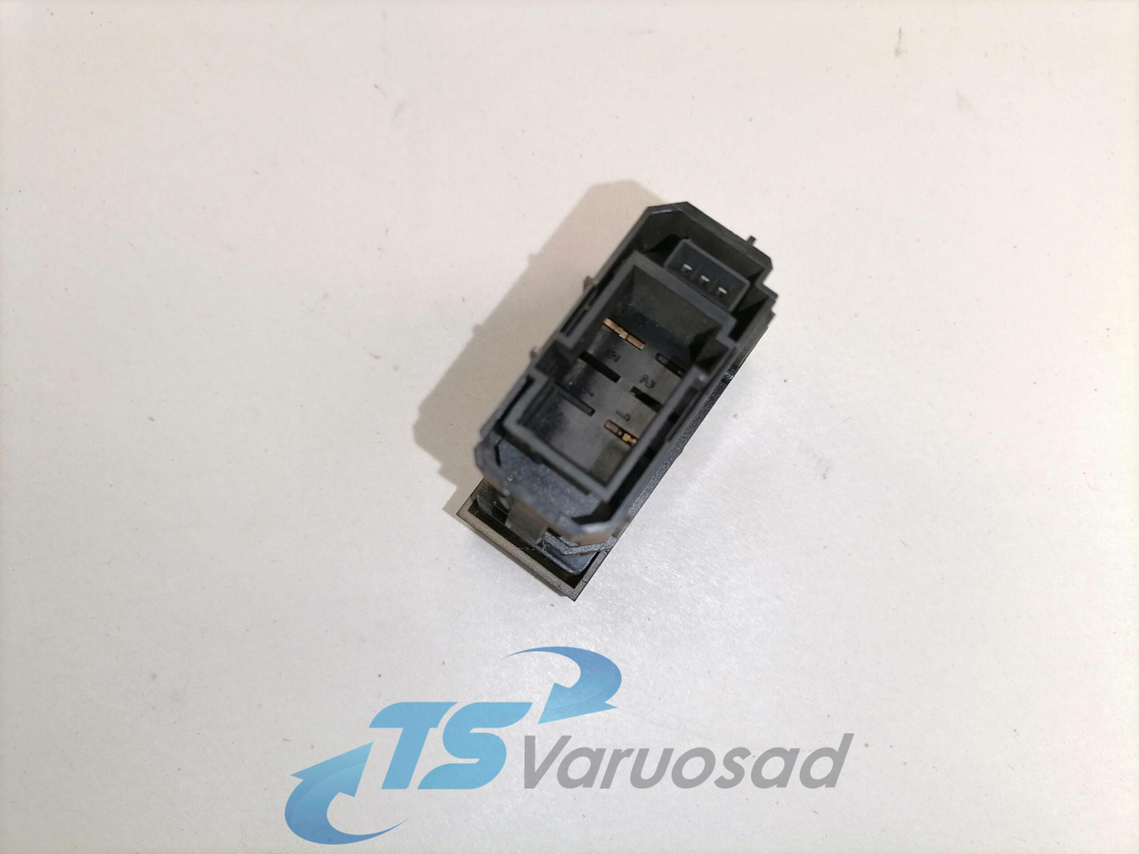 Mercedes-Benz Lüliti 9435453407 - Cab for Truck: picture 3 Mercedes-Benz Lüliti 9435453407 - Cab for Truck: picture 3