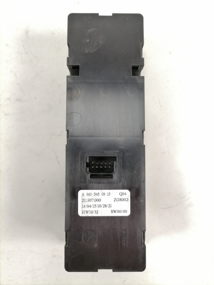 Mercedes-Benz Lüliti, klaasitõstuk A9605450913 - Cab for Truck: picture 2 Mercedes-Benz Lüliti, klaasitõstuk A9605450913 - Cab for Truck: picture 2
