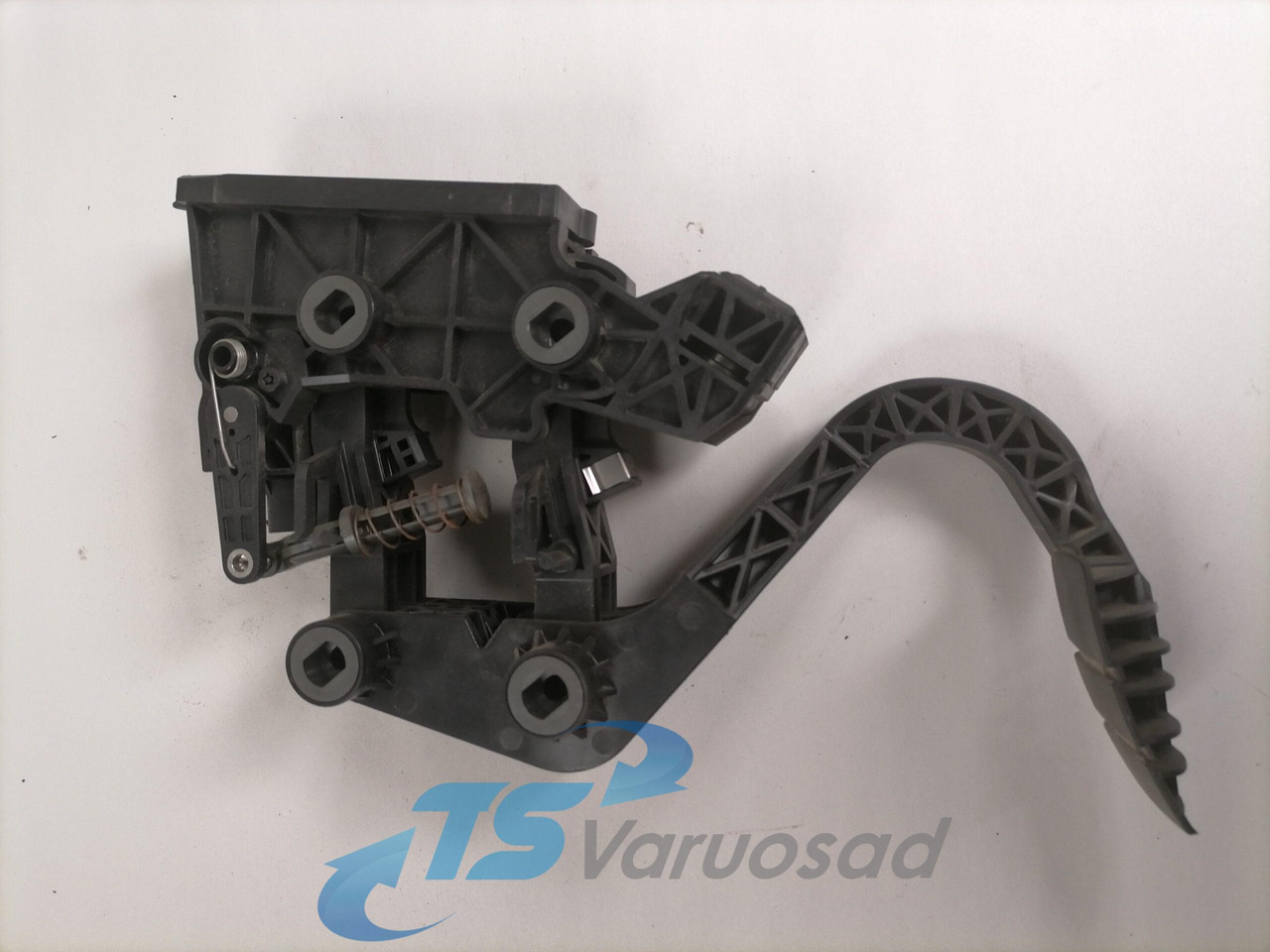 Scania Accelerator pedal 2395418 - Fuel processing/ Fuel delivery for Truck: picture 2 Scania Accelerator pedal 2395418 - Fuel processing/ Fuel delivery for Truck: picture 2