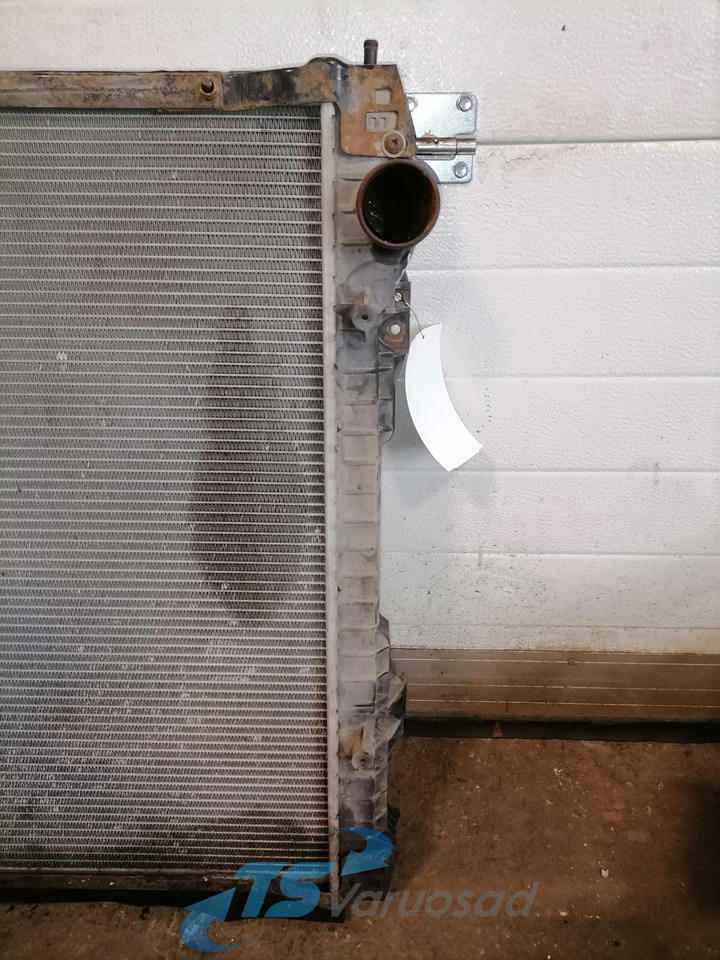 Scania Cooling radiator 1769999 - Radiator for Truck: picture 3 Scania Cooling radiator 1769999 - Radiator for Truck: picture 3