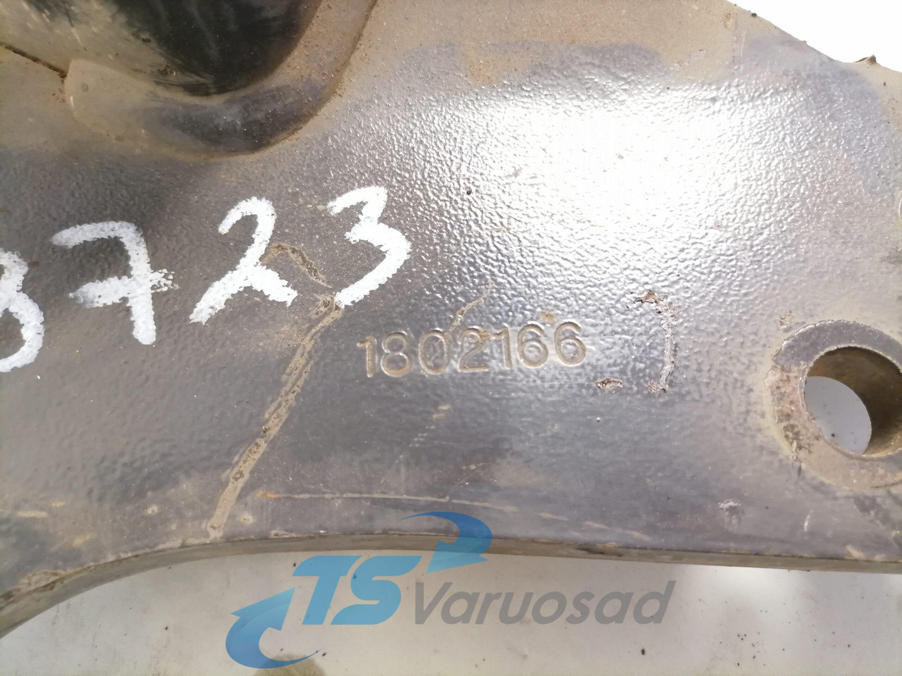 Scania Front bumper carrier 1802166 - Bumper for Truck: picture 3 Scania Front bumper carrier 1802166 - Bumper for Truck: picture 3