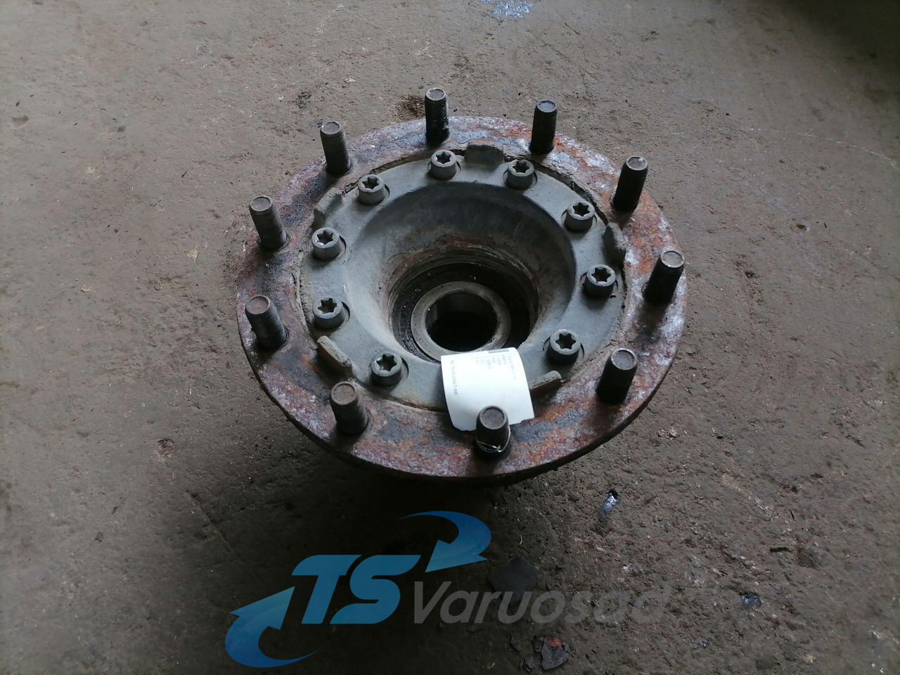 Scania Front hub 1868663 - Wheel hub for Truck: picture 1 Scania Front hub 1868663 - Wheel hub for Truck: picture 1