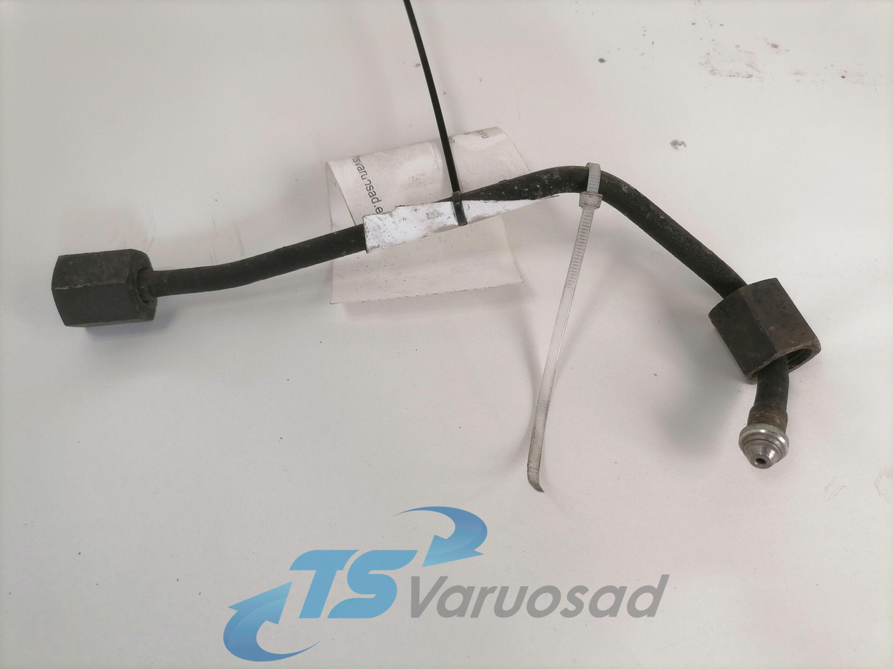 Scania Fuel pipe 1743982 - Fuel processing/ Fuel delivery for Truck: picture 1 Scania Fuel pipe 1743982 - Fuel processing/ Fuel delivery for Truck: picture 1