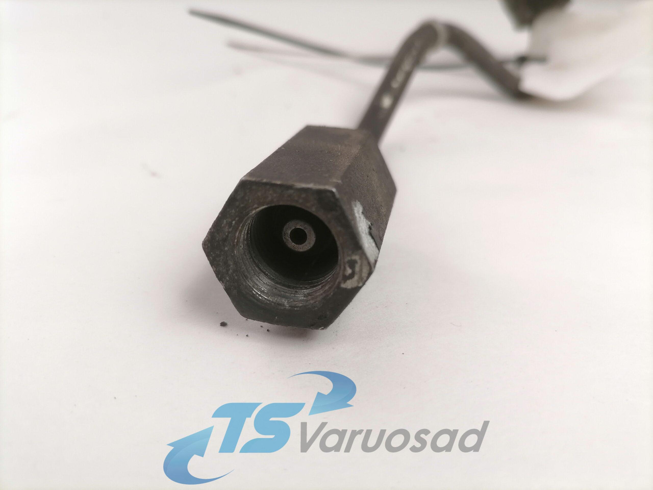 Scania Fuel pipe 1860539 - Fuel processing/ Fuel delivery for Truck: picture 3 Scania Fuel pipe 1860539 - Fuel processing/ Fuel delivery for Truck: picture 3