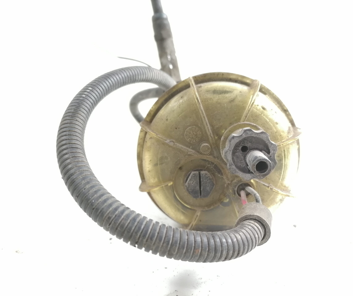 Scania Fuel separator 1393641 - Fuel filter for Truck: picture 2 Scania Fuel separator 1393641 - Fuel filter for Truck: picture 2