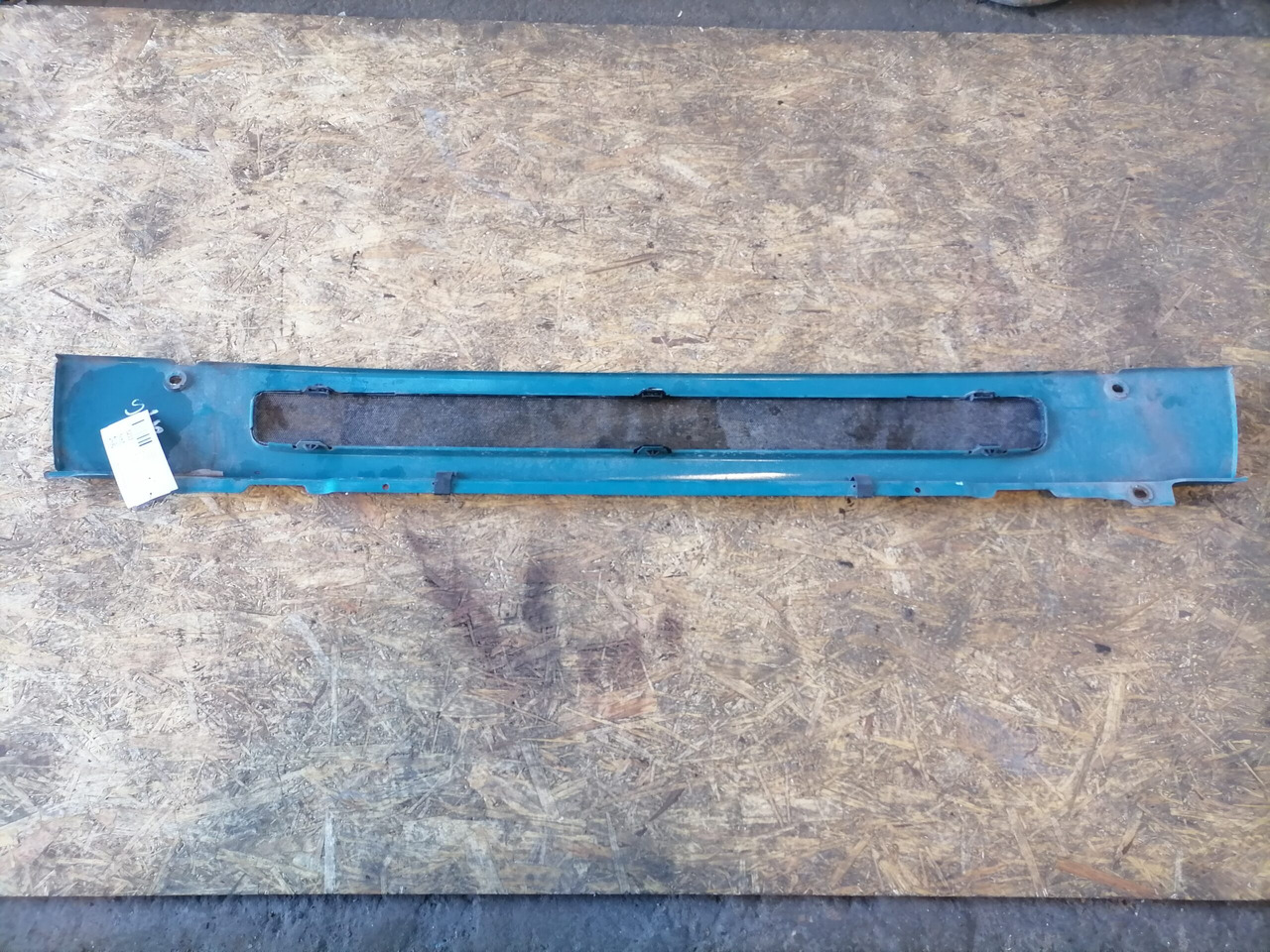 Scania Grille panel 1741376 - Grill for Truck: picture 3 Scania Grille panel 1741376 - Grill for Truck: picture 3