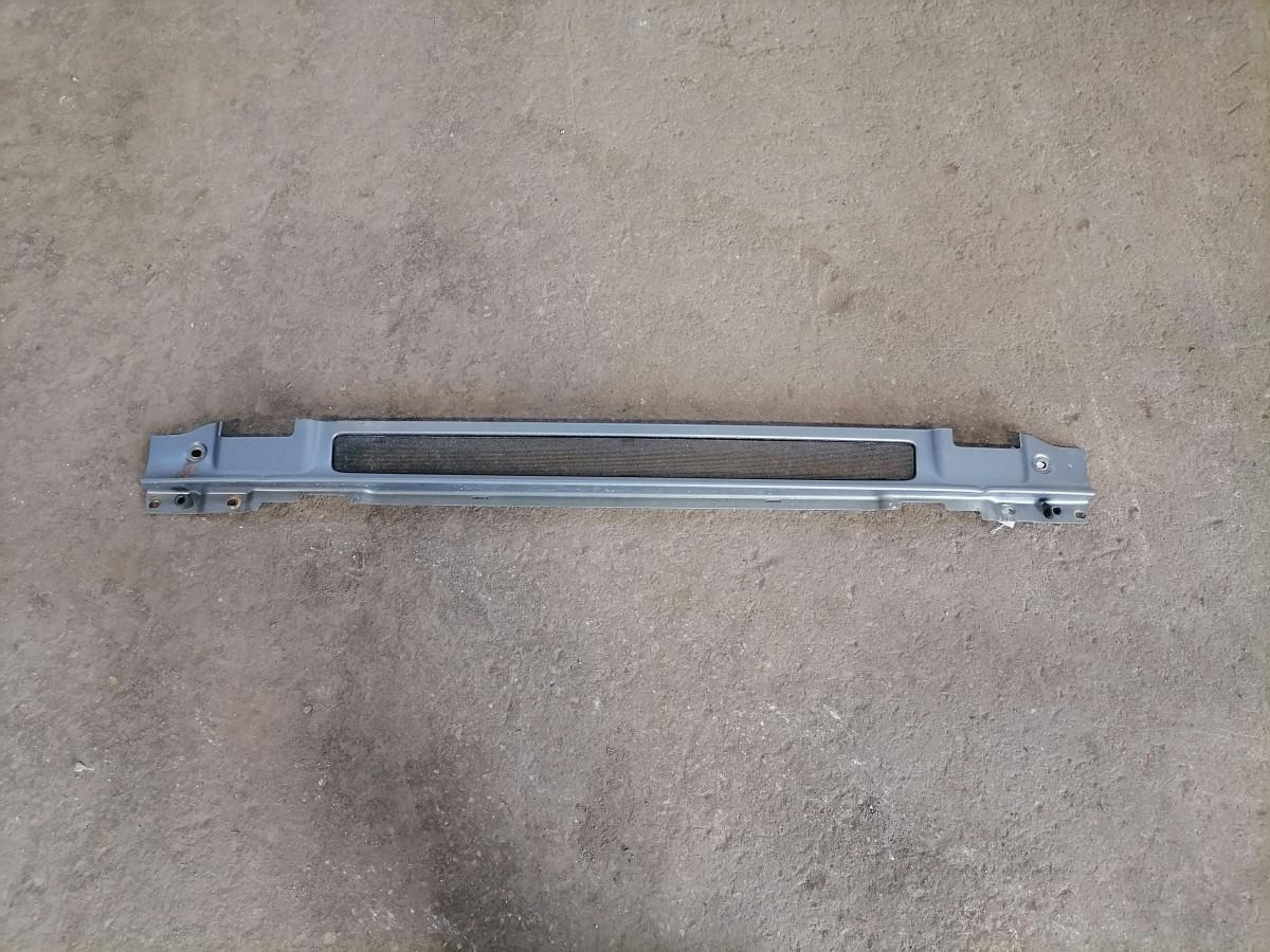 Scania Grille panel 1748086 - Grill for Truck: picture 2 Scania Grille panel 1748086 - Grill for Truck: picture 2