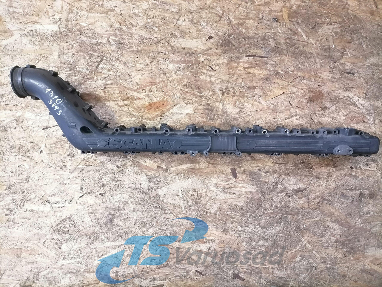 Scania Intake mainfold 1893329 - Intake manifold for Truck: picture 2 Scania Intake mainfold 1893329 - Intake manifold for Truck: picture 2