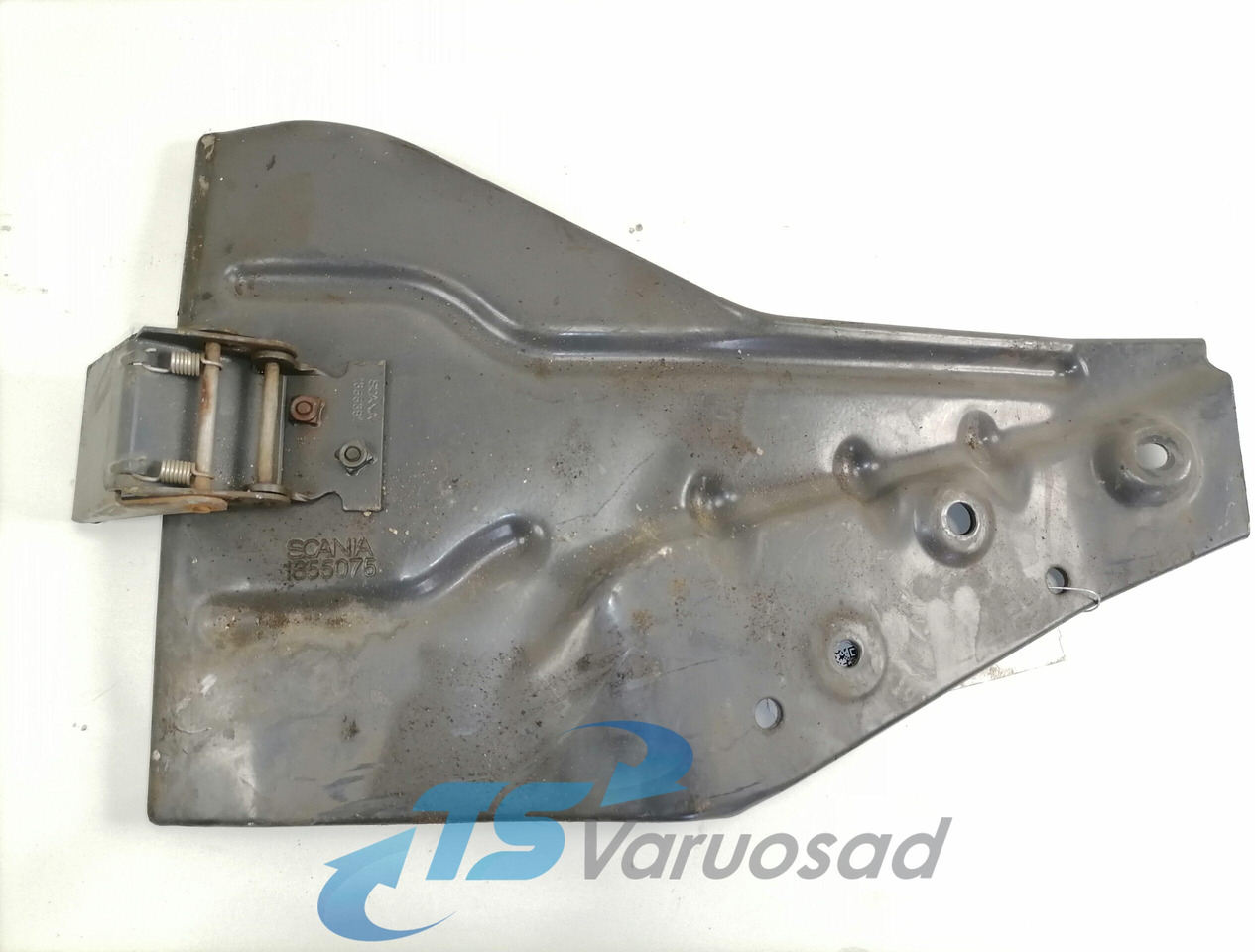 Scania Mudguard bracket 1355075 - Universal part for Truck: picture 2 Scania Mudguard bracket 1355075 - Universal part for Truck: picture 2