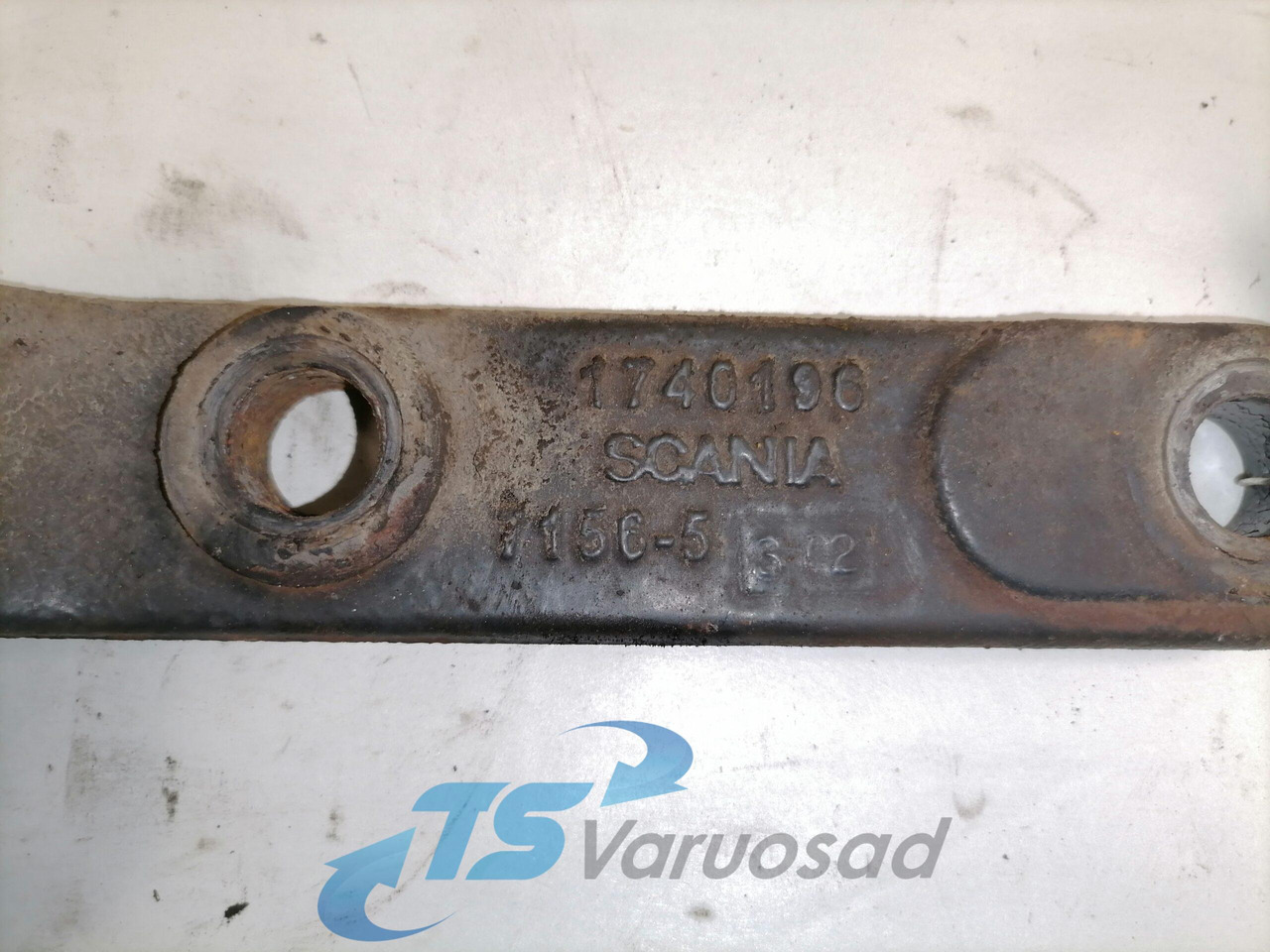 Scania Muffler carrier 1740196 - Muffler for Truck: picture 2 Scania Muffler carrier 1740196 - Muffler for Truck: picture 2